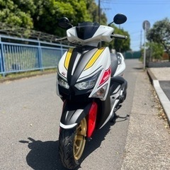 シグナスグリファス　実走行470km 限定カラー　記念モデルの画像
