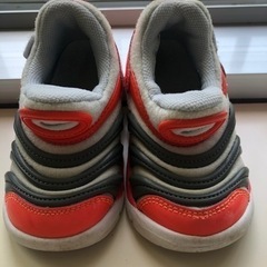 NIKE スニーカー　ショートブーツ　キッズ　ベビー　13センチの画像