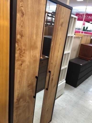 取りに来れる方限定！３枚扉のワードロープです！