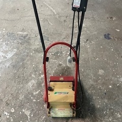 ゴールデンスター　芝刈り機