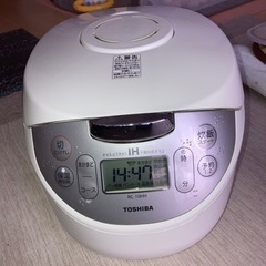 TOSHIBA 炊飯器　5.5合炊き