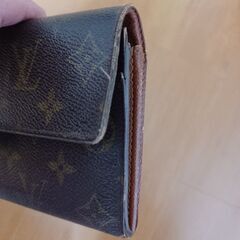 ルイヴィトン財布を無料で