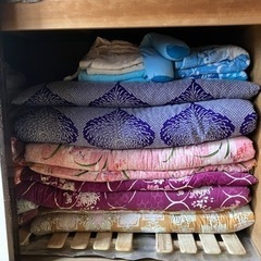 取引中）布団 毛布 タオルケット 布団カバー等(中古)