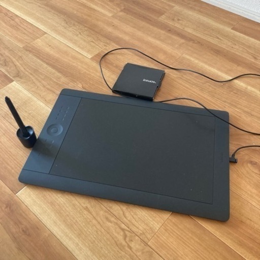 美品　ペンタブ　箱無し　intuos5