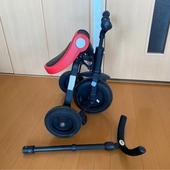 子供用の折り畳み三輪車の画像