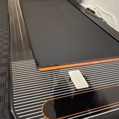 コンパクト　スリムなトレッドミル　ランニングマシーン