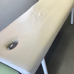 マッサージベッド