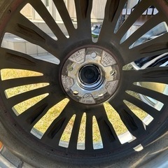 シャーレン🛞２０㌅🛞タイヤ無しのホイールだけになりますの画像