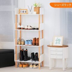 ホワイト＆ナチュラルウッドのオープンシェルフの画像