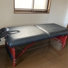 マッサージベッド　　中古決まりました