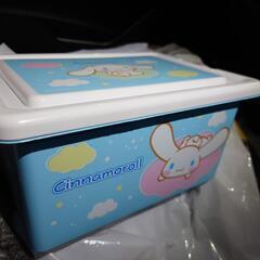 サンリオ　シナモンロール　お菓子入コンテナの画像
