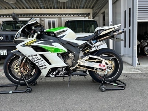 CBR1000RR sc57 国内フルパワー化　車検2年付