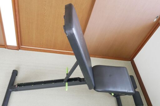 可変式ダンベル 20kgの 2個とインクラインベンチのセットを格安でお譲りいたします。