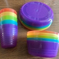IKEA  プラスチック食器　プレート・小鉢・コップ・スプーン・フォーク　5色セットの画像