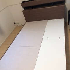 早めの引き取り希望 ニトリダブルベッドフレームのみ
