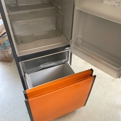 冷蔵庫取引き中の画像
