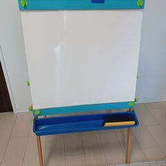 【商談中】トイザらス　イマジナリウム　木製イーゼル　ホワイトボード＆黒板の画像