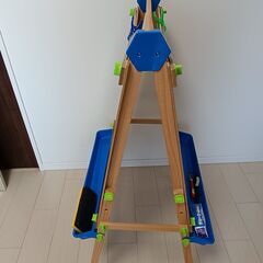 【商談中】トイザらス　イマジナリウム　木製イーゼル　ホワイトボード＆黒板の画像