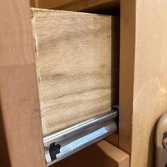 木のチェストの画像