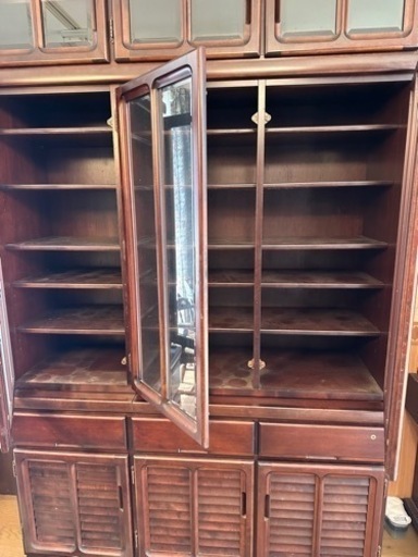 食器棚(大きめ)