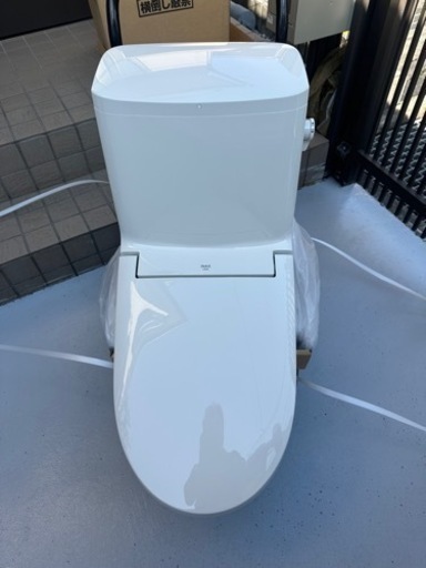 ▪️ほぼ新品▪️タンク一体型便座｜ショールーム展示品｜DT-Z354