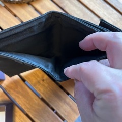 PRADA二つ折り財布の画像