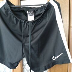 🎀NIKE　XLサイズです