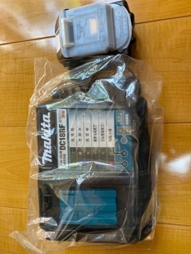 マキタ純正　DC18RF  BL1830B