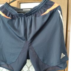 🎀adidas　短パンＬサイズ位です。