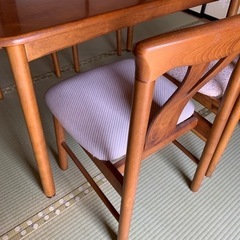 お譲り先決定高級ダイニングテーブルと椅子5脚セットお譲り致します(お値段しました)の画像
