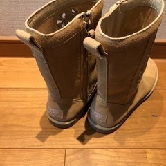UGG レディースブーツ　23.0cmの画像