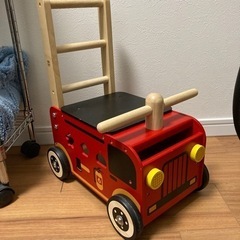 手押し車　消防車　木製の画像