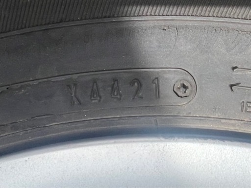 アクア　ポルテ　バリ溝ダンロップスタッドレス　175/70/14   アクア