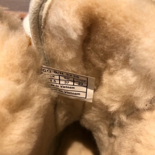 UGG レディースブーツ　23.0cm ビブラムソール