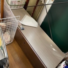 セミダブル　カネタヤ引き出し付きベット木製　の画像