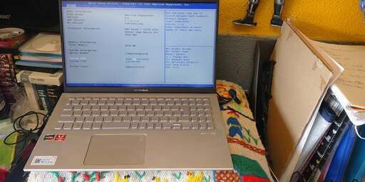 ASUS VivoBook 15 X512D　ジャンク