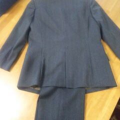 【取引中】7号パンツスーツ