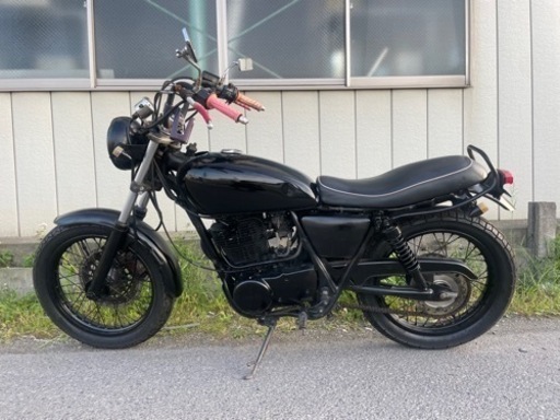 YAMAHA・sr400・RH01・オールブラックカスタム・全国陸送可能〜