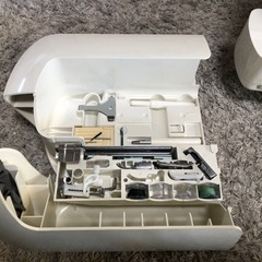 【リサイクルサービス八光】2002年製　ジューキ　HZL-010ミシンと刺繍機EM-3の画像