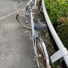 自転車　No.796　シティサイクル　シルバー　26インチ　内装3段切替　ＬＥＤオートライト　【リサイクルショップどりーむ鹿大前店】の画像