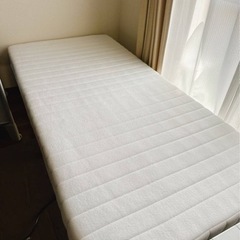 ✨GW限定‼️7000円✨使用期間3ヶ月✨マットレスは比較的綺麗...