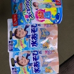 みずあそびパンツ　9枚　お菓子と交換希望✨