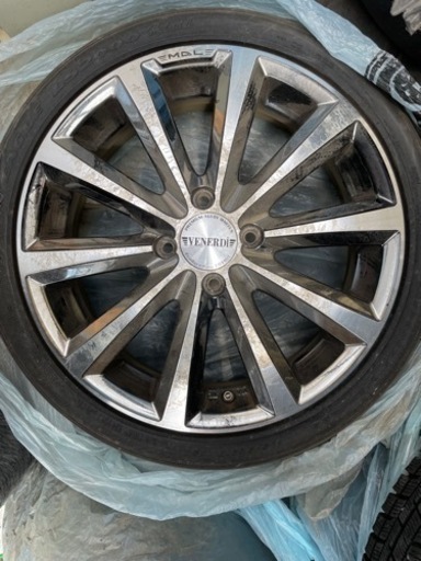 ヴェネルディ　マデリーナ　16インチ