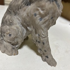 犬の置物の画像