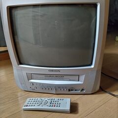 ビデオ付きカラーテレビ14型　テレビデオの画像
