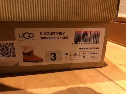 未使用　UGG ブーツ　22.0cm