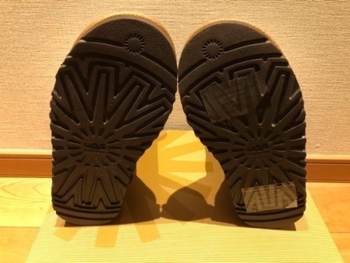 未使用　UGG ブーツ　22.0cm
