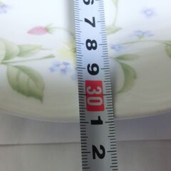 なるみ、大皿です、約30cm、★NARUMI,ナルミ、イチゴと花柄綺麗、★お手数おかけします、プロフィール必読ですの画像