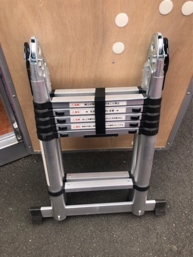 【お話進行中】伸縮ハシゴです　約3m80