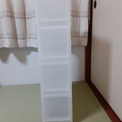 無印良品のポリプロピレンストッカー4段